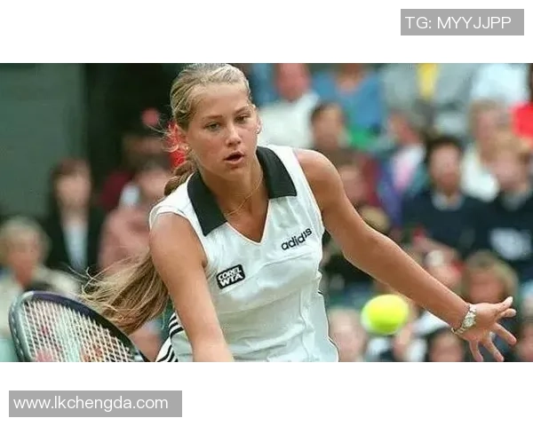 成都网球队以88分领跑大师赛积分榜展现强劲实力